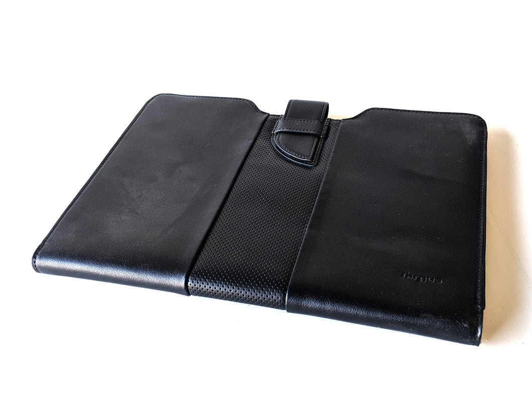 Executive Leather Sleeve